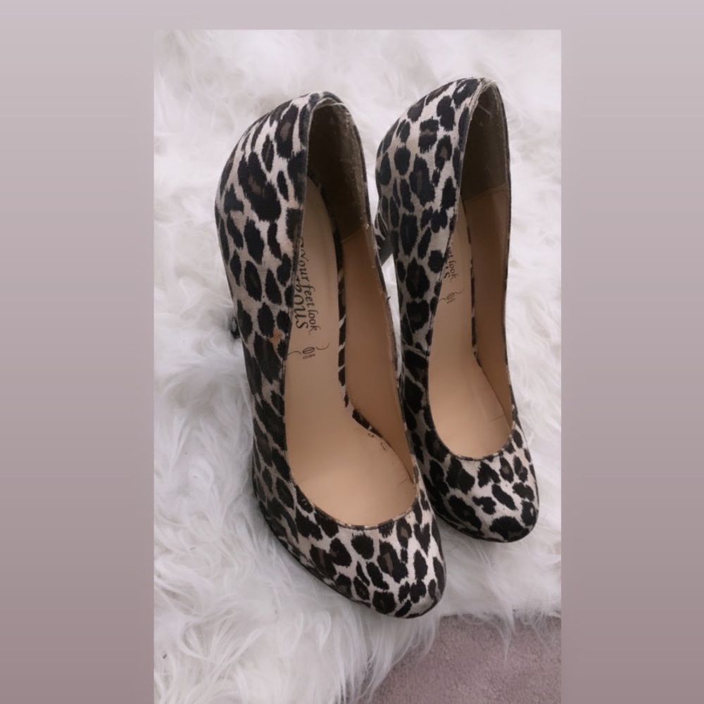 Perfect sized Leopard Heels! - Picture 3 of 3